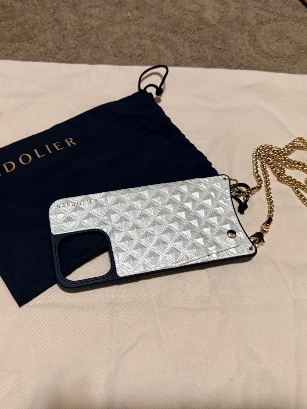 Bandolier crossbody case